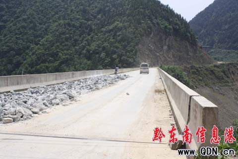 �F�����h�����綱ͬ����ͨ���㣨�D��