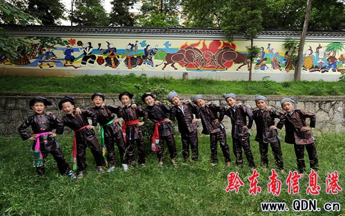 ��һ��ͯ��(ji��)���ݶ�������������Ȳʣ��M�D��