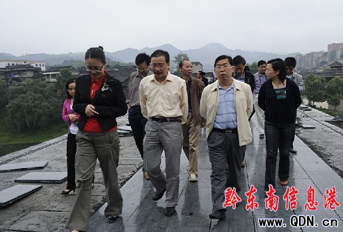 ʡ�˴�����{�нM�������\����ƽ�M���{�У��D��