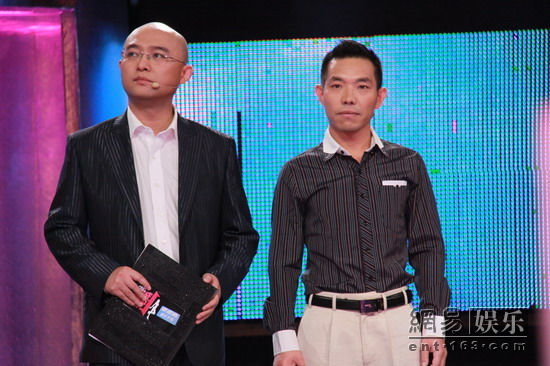 �������Ů���eҊ�X���_ �м��e