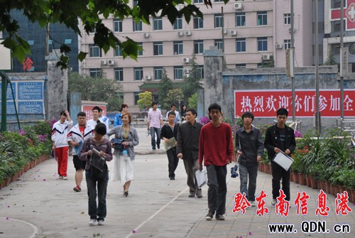 һ�˸߿�ȫ�҄ӆT �P��ӭ���߿����_�������D��