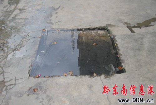 Ѭ�˵���ˮ���^���е� ·��ֻ�ܓu�^�@�У��D��