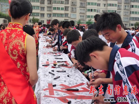 ����h��������������_��Ļ���D��