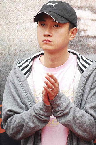 ���£������Ų��ǳ��� ����������ǰ���ӣ��D��