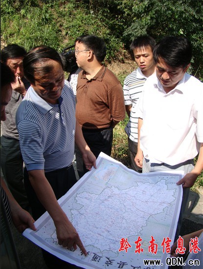 �����A���_���ൽ�Ž�С�����M���{�У��D��