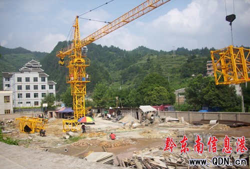 ���vӍ���l(xi��ng)���Єӡ���ɽУ��헹����M(j��n)չ���