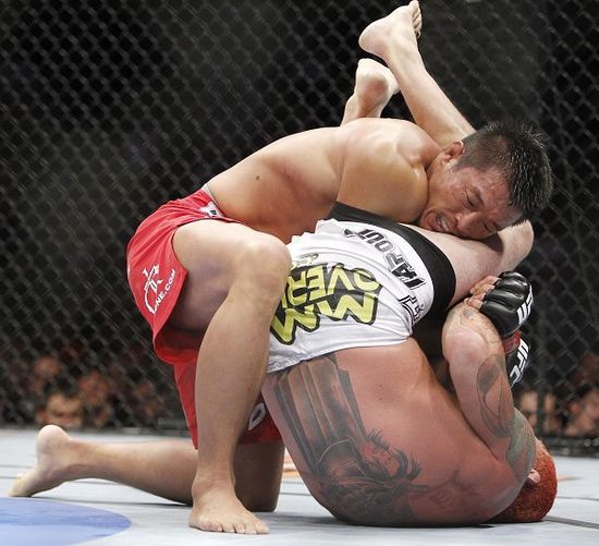 �M�D���ձ�UFC����ِ��(ch��ng)���ʮ�� ��AV�翴��