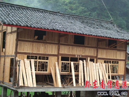 ��ɽΣ�����칤���Mչ������D��