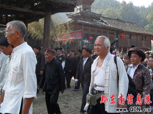 ��ƽ��ʮ�����؅^(q��)�e�k�׌ö�������y(t��ng)�Ļ����(d��ng)ʢ��(hu��)