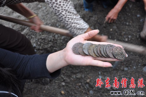 ��ˮ���������X�� ��Ů���ف����Խ𡱣��M�D��