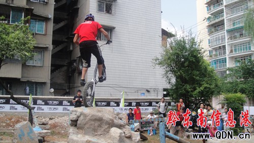 ��܇�\�����}���@ ���ڟo̼�����·�ϣ��D��