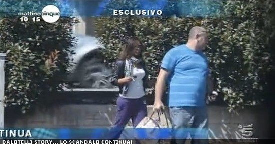 �����������Ը��}��Y�g һ��6Ů�ѱȼ�C�_