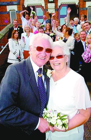 ��Ů����53����ط����M��������