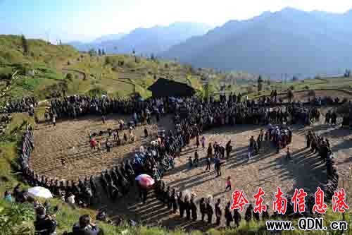 ��կ�h�P���l(xi��ng)�f�˹��c���¹�(ji��)���D��