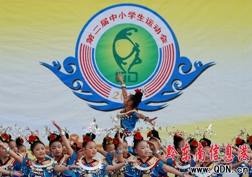 ��կ�h�ڶ�����С�W(xu��)���\(y��n)��(d��ng)��(hu��)¡���_Ļ(�D)