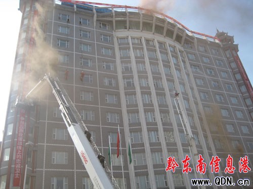 ����������_չ������ �M�@�F܊��ɫ���D��