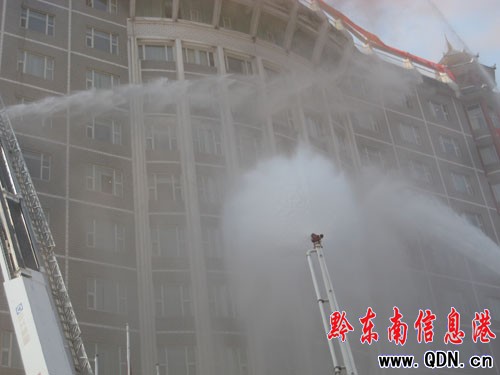 ����������_չ������ �M�@�F܊��ɫ���D��