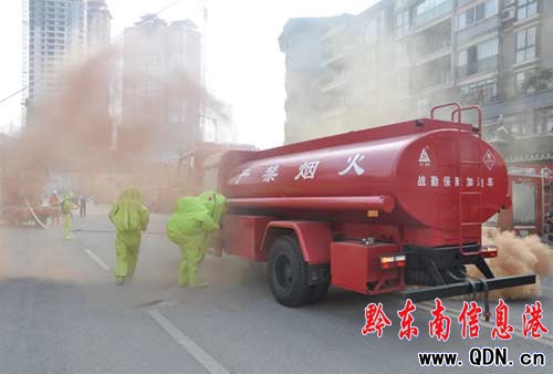 �����e��