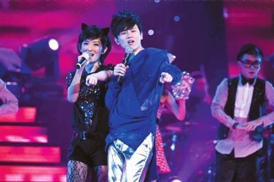 ���ܣ������������Ǟ��x�ȷN�޻����D��