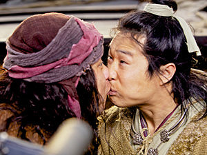 С���:�����벻�����Ӱ���ǳ�ԭ����Ƭ(�D)