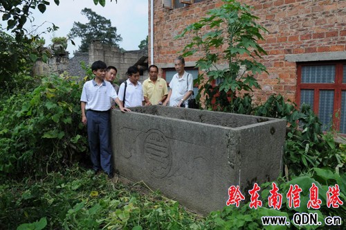 ��ľ�ٳ��������ء�ʯˮ�ס����D��