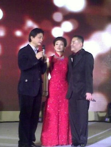 �������e�з�̻�Y ����Ԫ�������[����(�D)