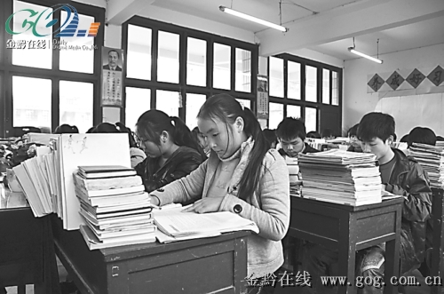 ��Ҹ���Ů������ʧ���BĸסУ��W