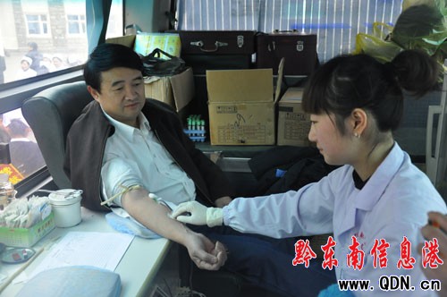 �P��3000��ɲ����IѪ������ġ����D��