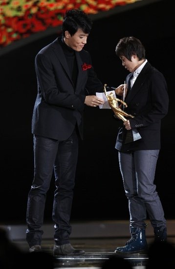 �ֵ������֫@��Ů��� �Ї��̵�꠳�����A��