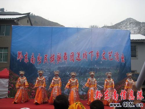 ����ï��ϯ2011��ǭ�|�����Ļ����Ƽ����l�������ɡ������l�����Ӄxʽ��ʾ�����