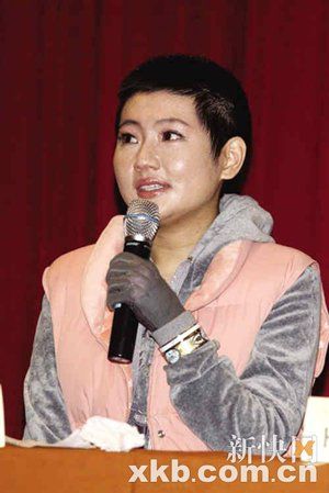 Selina������֧�V�����s 6�´��������aƷ�ͳ�