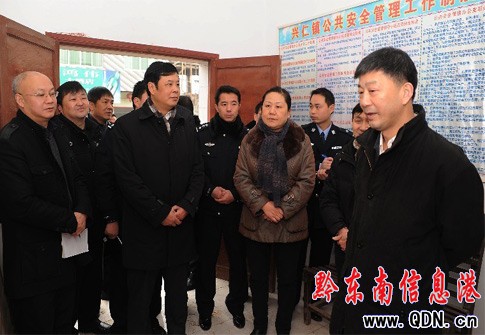 �ށ�?w��n)|����կ�_(k��i)չ����(ji��)���Lο��(w��n)���(d��ng)(�M�D)