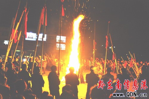 ��Ϫ�������e�С������_�����xʽ���M�D��