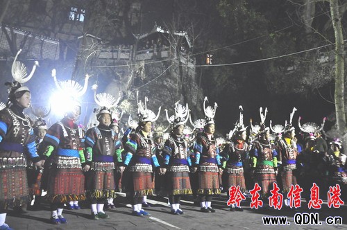 ��Ϫ�������e�С������_�����xʽ���M�D��