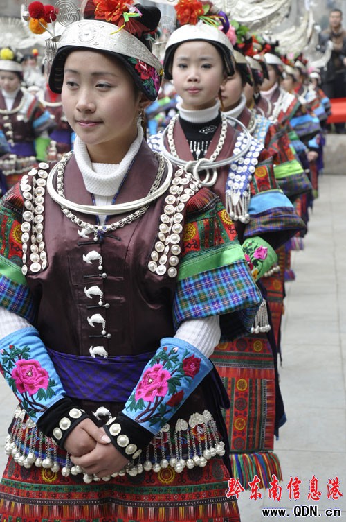 �P����Ϫ�������J�����L��ӭՈ��ʥ�ϡ�