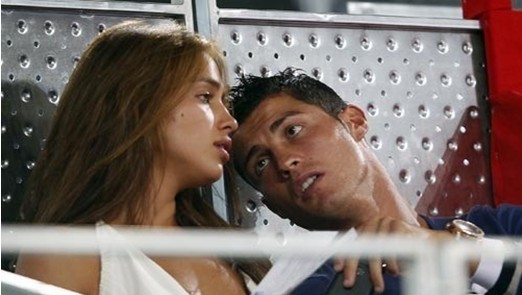 C�_2���w���f���ﲩŮ��һЦ ���ɹ�(�D)