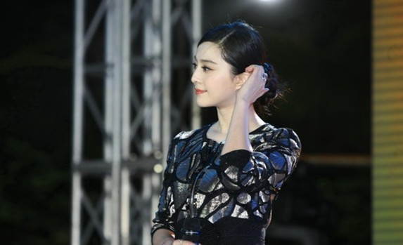 �M�D���������F(xi��n)������ Ц������(j��ng)���{������܇