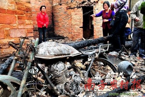 �s؛��ʧ��70�fؔ����� 9�qŮͯ������(�D)