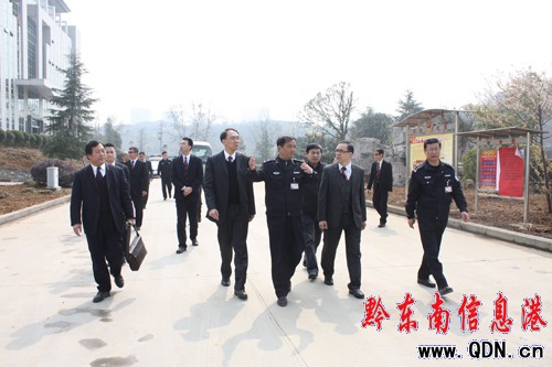 ��ۑͽ��𸰄P��O(ji��n)�z���죨�D��