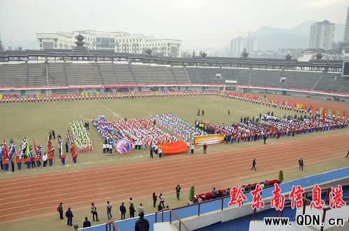 �P���e�е������С�W����\�ӕ�