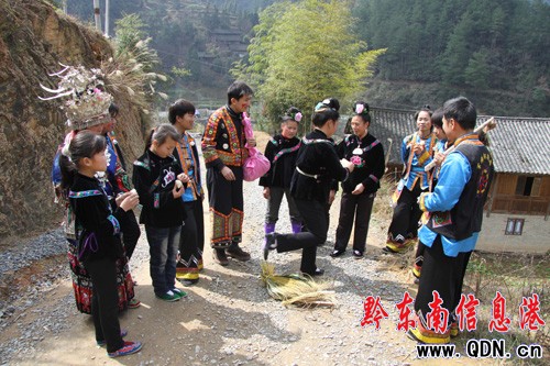 �D�����������װ���vʷ ��͵�H�����ף��D��