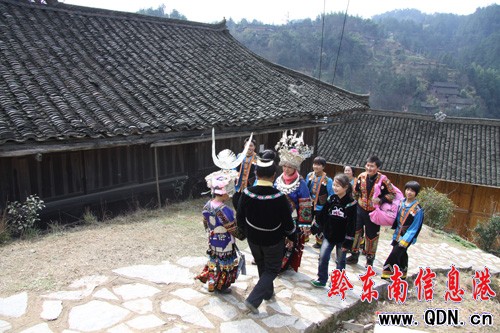 �D�����������װ���vʷ ��͵�H�����ף��D��