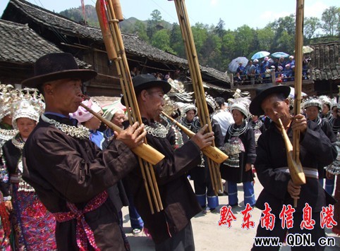 ��h�󾩶��塰�����������˹����M�D��