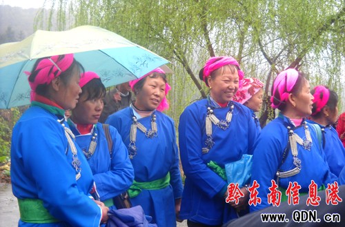 ����ʮ��կ������ͬ���ۼ����Aɽ���裨�D��