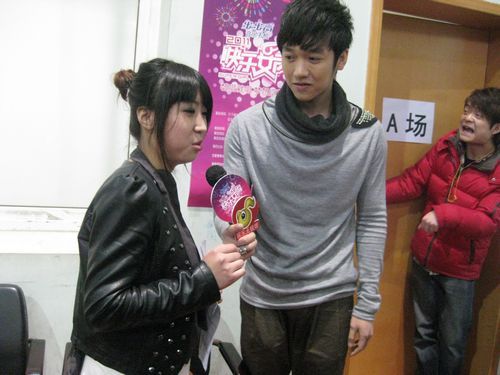 ��(d��o)�ݽM���ڿ�Ů���xͨ�P(gu��n)���E 90����㡱��