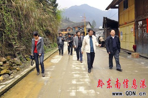 �ݷ�ؚ�k����꠵���ɽ�h�����l(xi��ng)�{(di��o)�У��M�D��