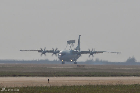 �Y�ψD���Ї���܊�վ�200�����A���C�������ؼs�zӰ������