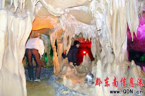 �\��һ���ι�˾Ͷ�Y400�f�_�l�^�������D��