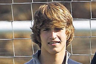 ���ǰ��_����������ͯ 17�q��������δ��15��