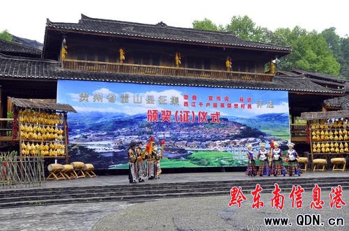 �������s�u���񡱸��x�ҕ� 10�ˮ��x���M�D��